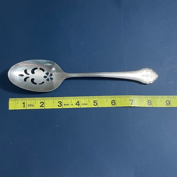 Vintage Oneida Flatware Lakewood Pattern Meat Fork Slotted Spoon Serving Spoon - Picture 6 of 9